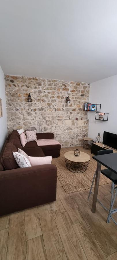 Appartement Chaleureux En Ardeche La Roche-de-Glun Exterior foto